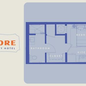 Deluxe  King Room Mobility accessible